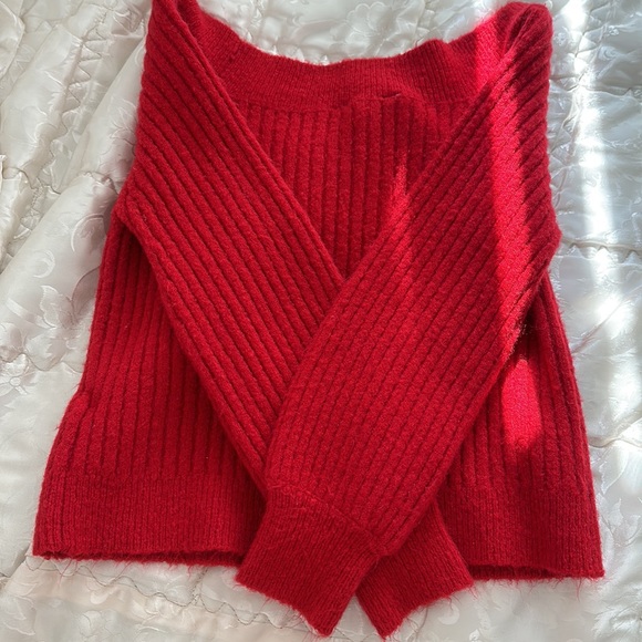 Red Crop Ribbed Sweater - Picture 4 of 5